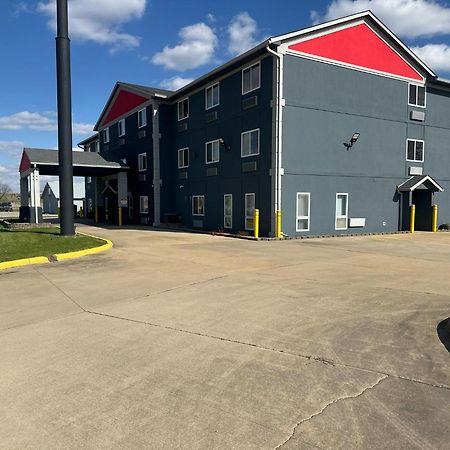 Burgundy Inn & Suites By Oyo El Paso ภายนอก รูปภาพ