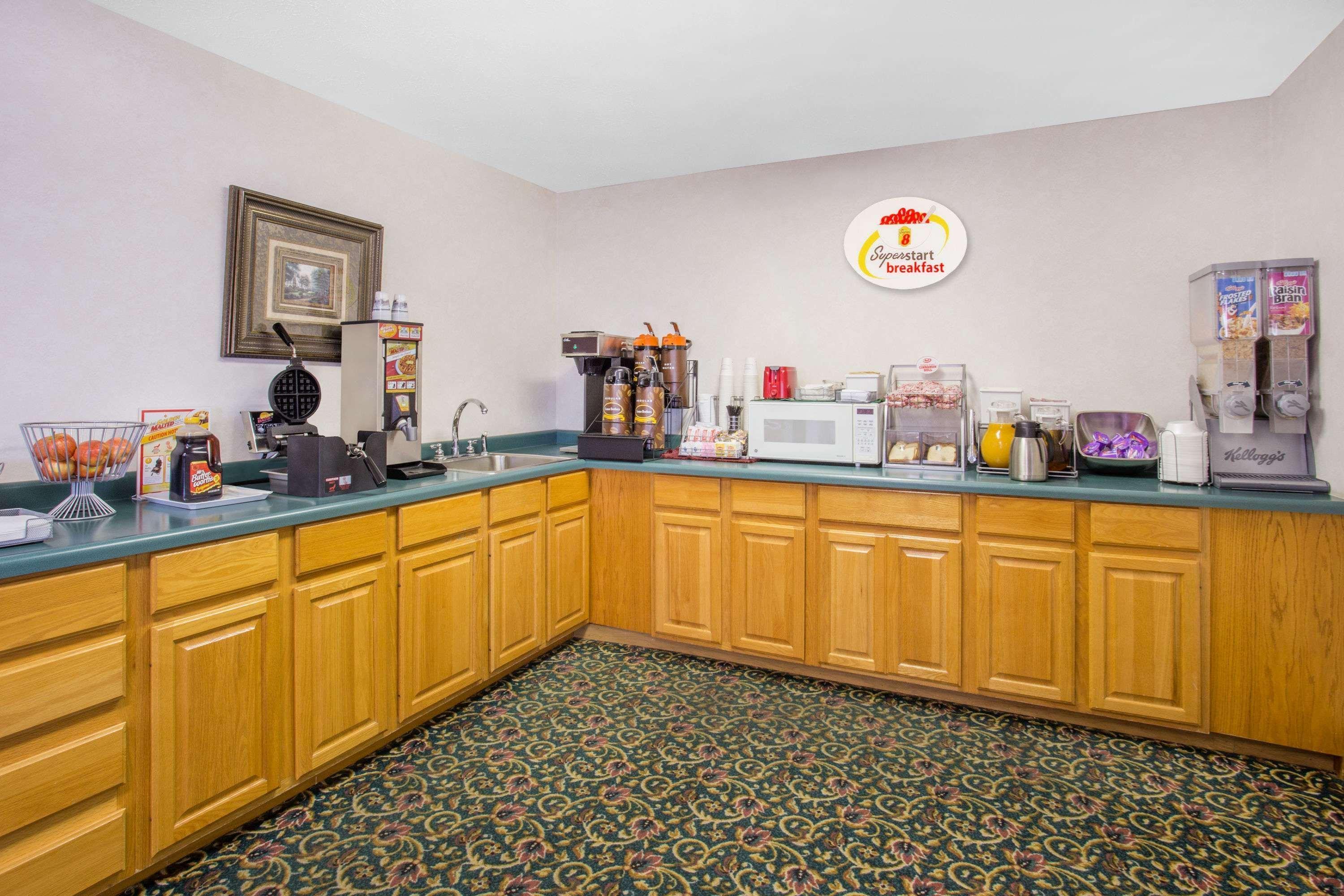 Burgundy Inn & Suites By Oyo El Paso ภายนอก รูปภาพ