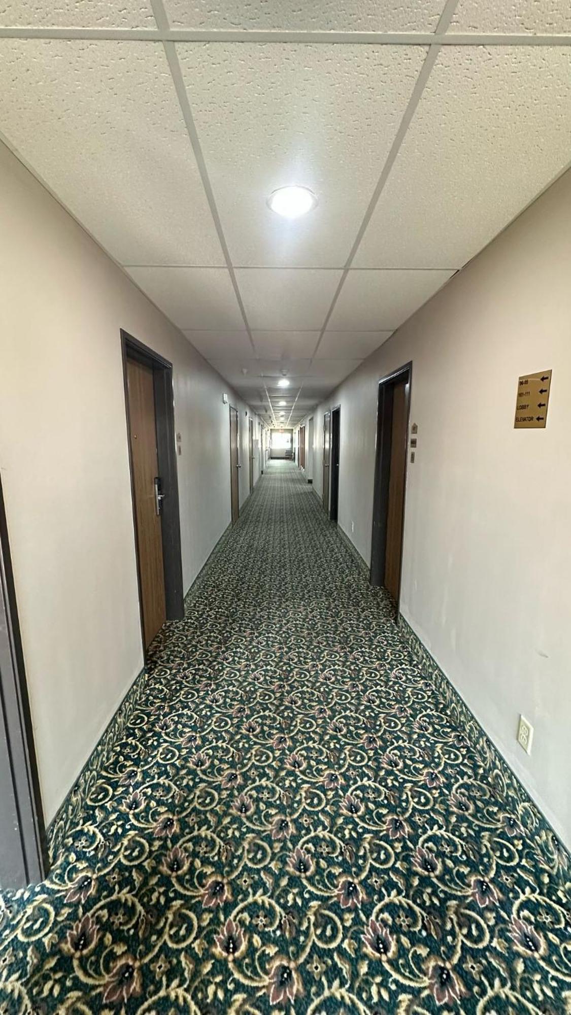 Burgundy Inn & Suites By Oyo El Paso ภายนอก รูปภาพ